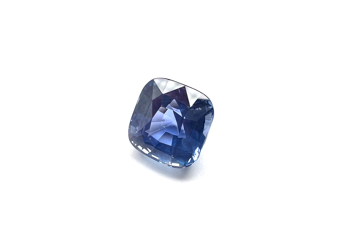 7.04 Carat Color change sapphire