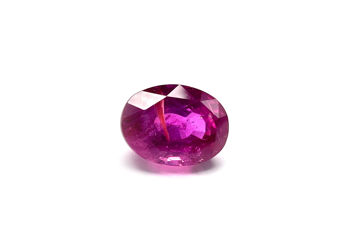 2.828 Carat Pink sapphire