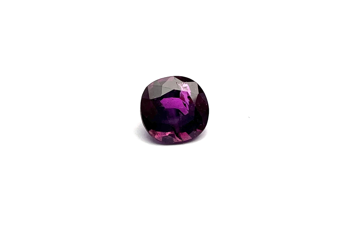 1.607 Carat Pink sapphire